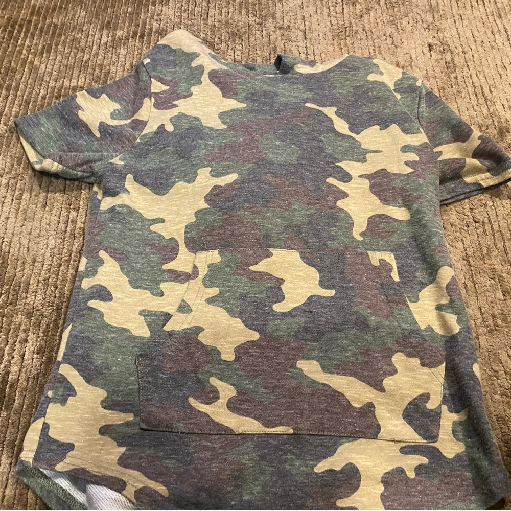 Short sleeve Camo light sweatshirt